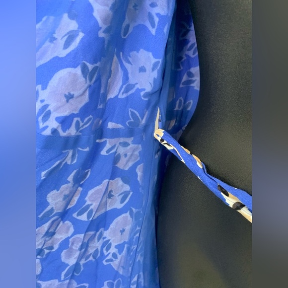 Ann Taylor Women’s Floral V Neck Maxi Wrap Dress Size 0 - Picture 10 of 14